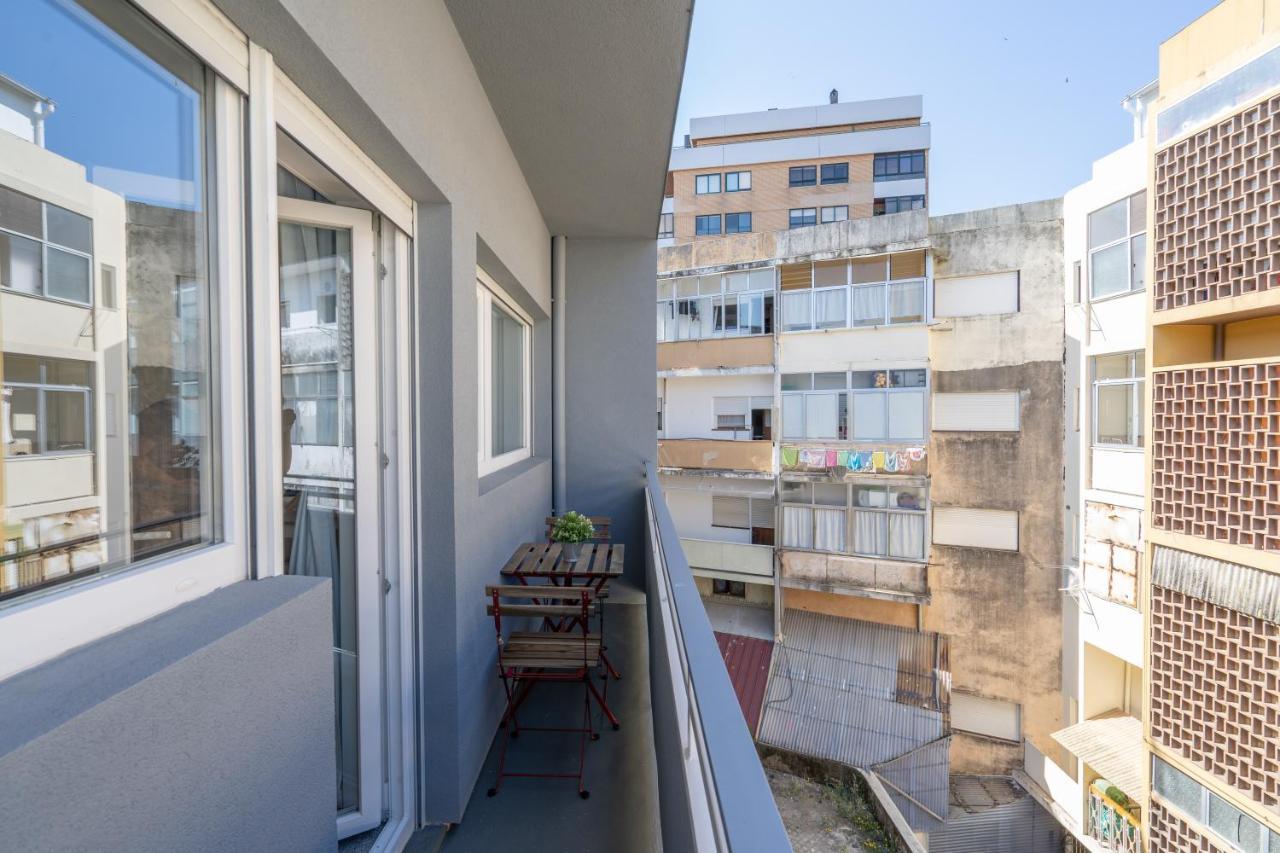 Apartament Sweet Sunny Flat W/ Balcony - Gaia Vila Nova de Gaia Zewnętrze zdjęcie